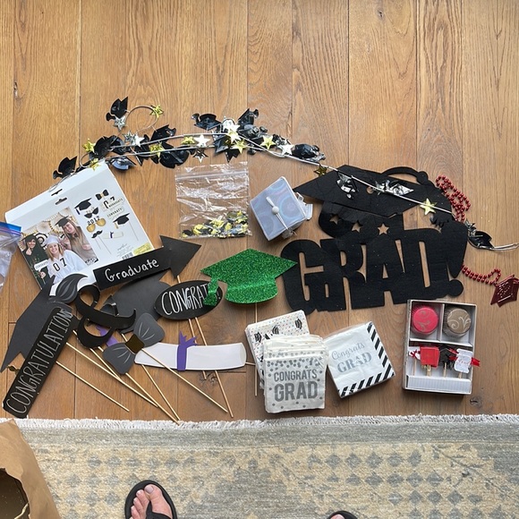 Graduation Party Bundle -  👩🏼‍🎓  👨‍🎓 - Picture 3 of 15